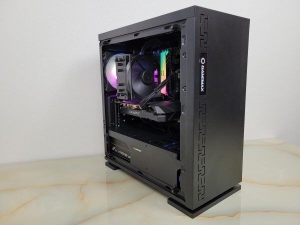 Intel i5-10400F GTX1660s 16GB 500GB 550W