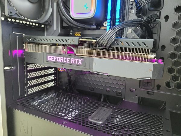Asus i7-11700KF RTX 3070 16GB 2TB 800W