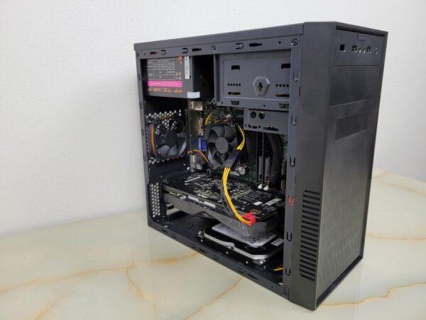 HP i5-4590 RX570 16GB 128GB SSD 500GB