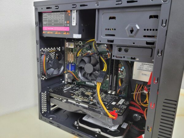 HP i5-4590 RX570 16GB 128GB SSD 500GB