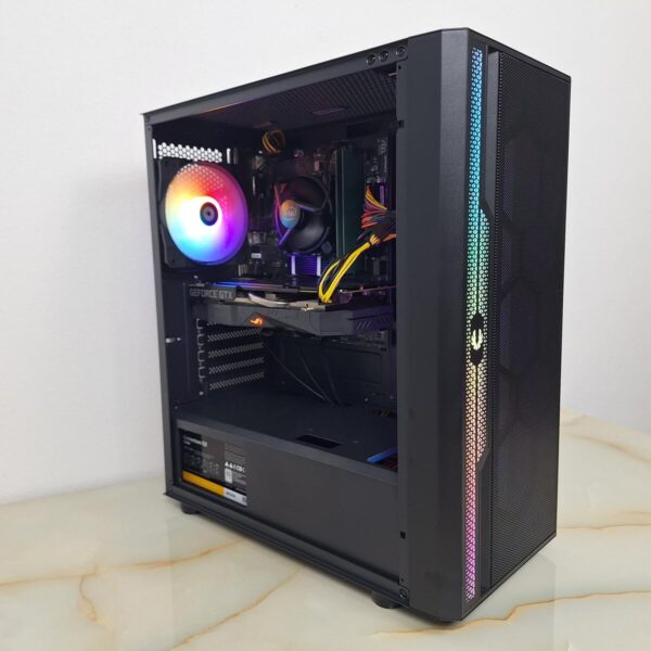 MSI i3-10105F GTX1660s 16GB 256GB NVMe 2TB 550W